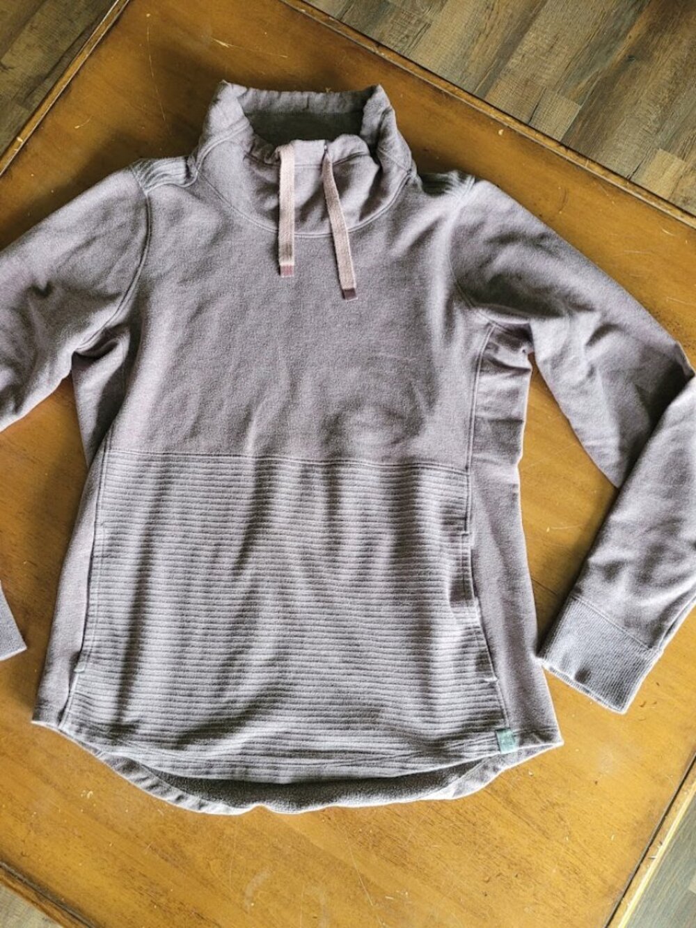 L.L.Bean Lavender Grey Pullover Turtleneck Pullover Center Pocket